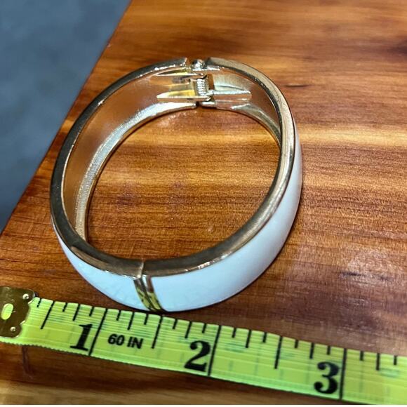 FORNASH Horse Bit White Enamel & Crystal Hinged/Clamper GoldTone Bangle Bracelet - Picture 6 of 8